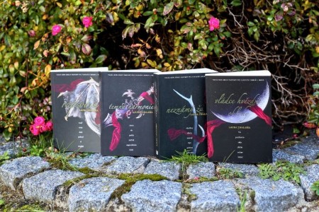 Proč už nevydáme další knihy Laury Thalassy?