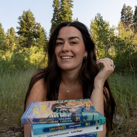 Lyla Sage