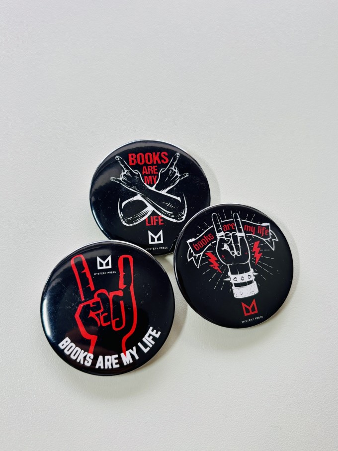 Placka  BOOKS ARE MY LIFE